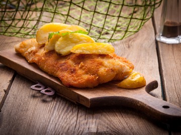 Cod fillet with mustard sauce and parsley potatoes 