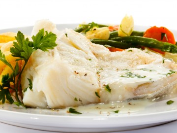 Cod fillet with mustard sauce and parsley potatoes 