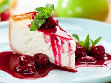 Cherry-sour cream pie