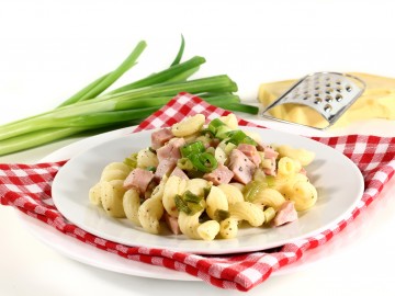 Munich style noodles with ham