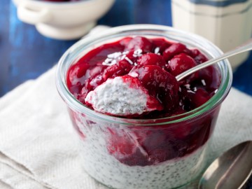 Marzipan mousse with cherries and cinnamon